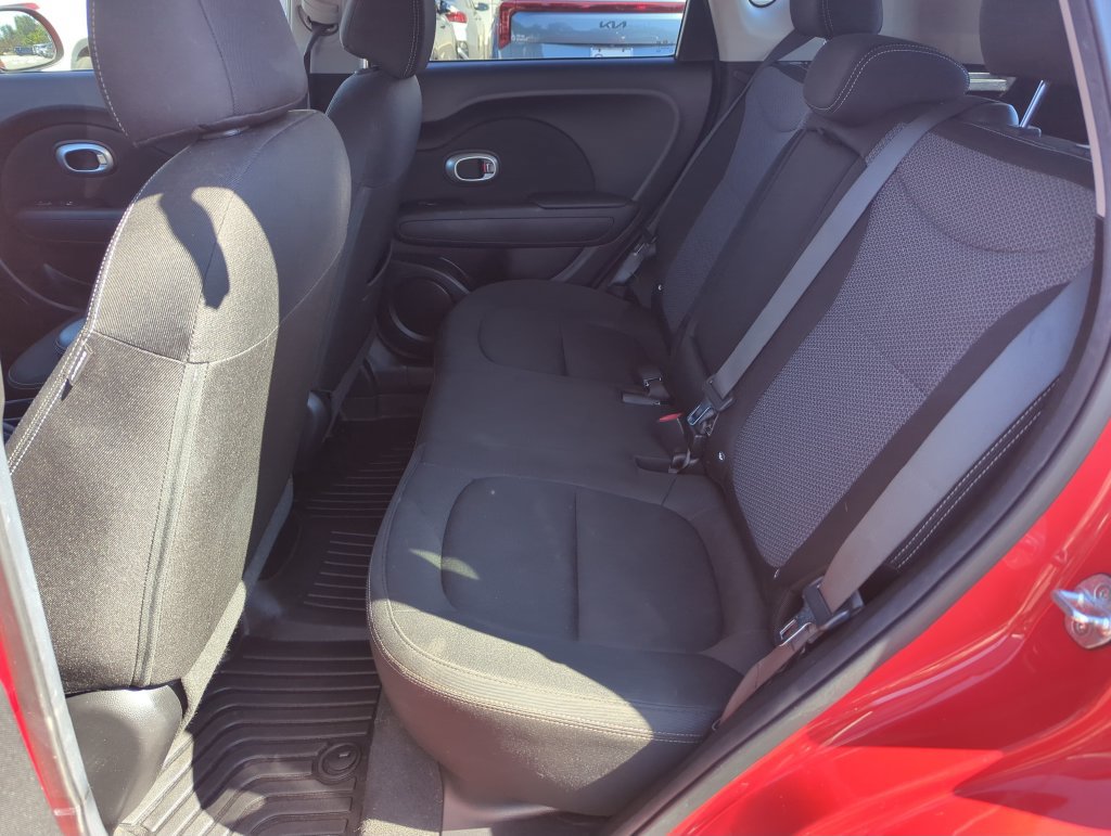 Used 2017 Kia Soul + w/ Designer's Package FWD image 27