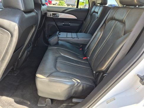 Used 2012 Lincoln MKX AWD image 21