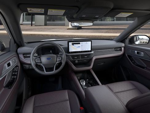 New 2026 Ford Explorer Platinum image 9