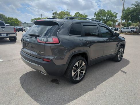 Used 2022 Jeep Cherokee Limited w/ Elite Package AWD/4WD image 6