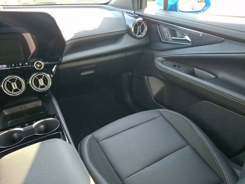 Used 2024 Chevrolet Blazer EV LT image 16