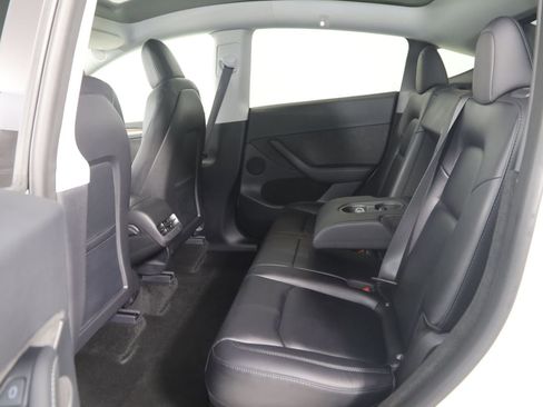 Used 2023 Tesla Model Y Long Range image 44