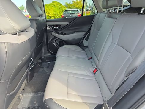 Used 2022 Subaru Outback Limited XT w/ Popular Package #2 AWD/4WD image 9