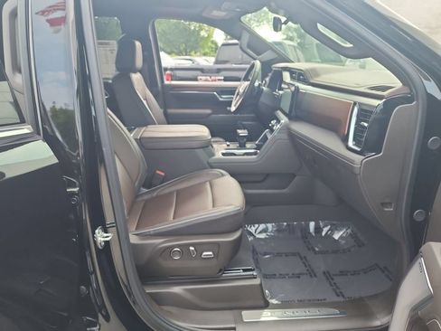 Certified 2025 GMC Sierra 1500 Denali w/ Denali Reserve Package AWD/4WD image 28