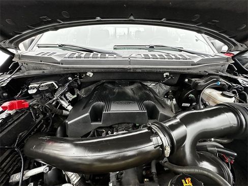 Certified 2019 Ford F150 XLT w/ Equipment Group 302A Luxury image 33