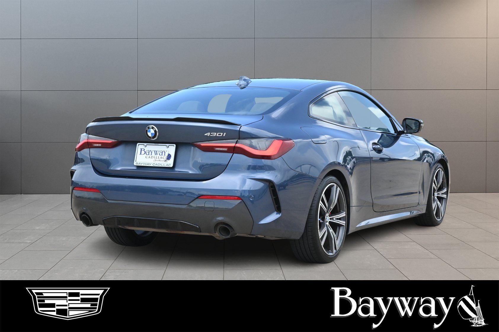 Used 2022 BMW 430i Coupe w/ M Sport Package RWD image 6