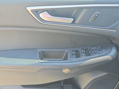 Used 2021 Ford Edge SEL w/ Convenience Package AWD/4WD image 16