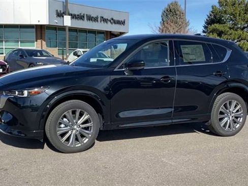 New 2025 MAZDA CX-5 Signature image 6