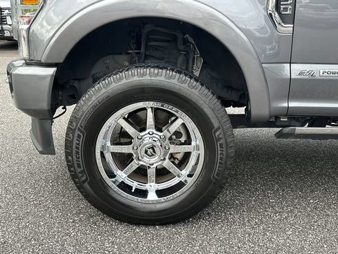 Used 2022 Ford F350 Platinum AWD/4WD image 11