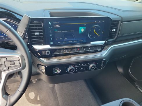 Used 2023 Chevrolet Silverado 1500 RST RWD image 19