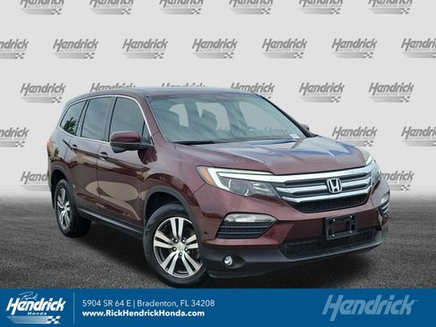 Used 2017 Honda Pilot EX image 1