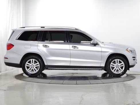 Used 2016 Mercedes-Benz GL 450 4MATIC image 12