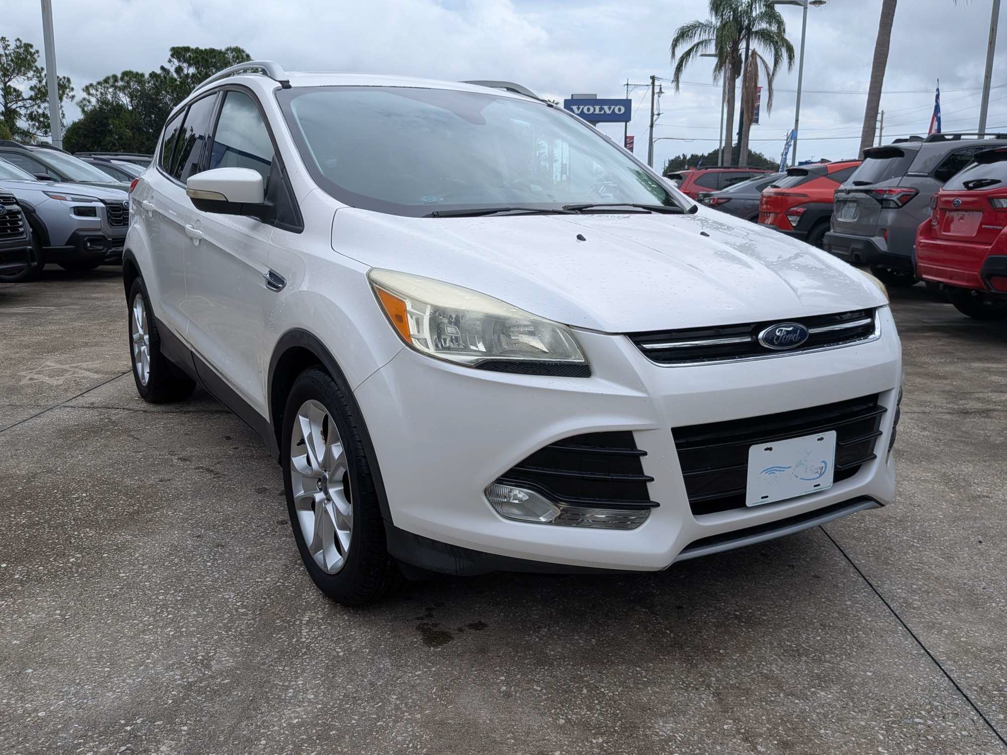 Used 2016 Ford Escape Titanium FWD image 2