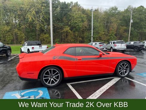 Used 2021 Dodge Challenger R/T w/ Plus Package image 5