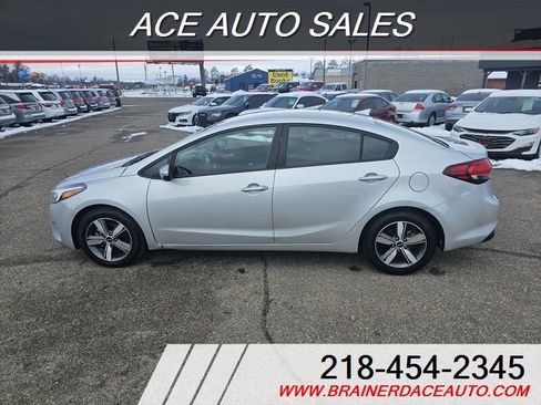 Used 2018 Kia Forte LX w/ LX Popular Package image 5