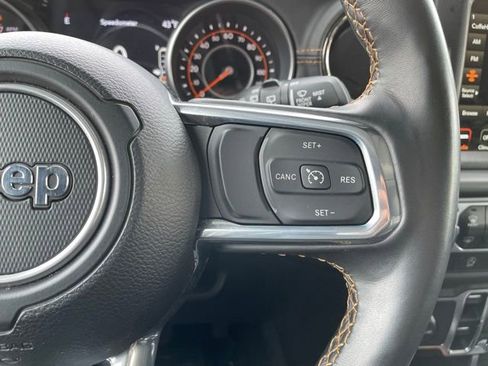 Used 2023 Jeep Wrangler Altitude image 15