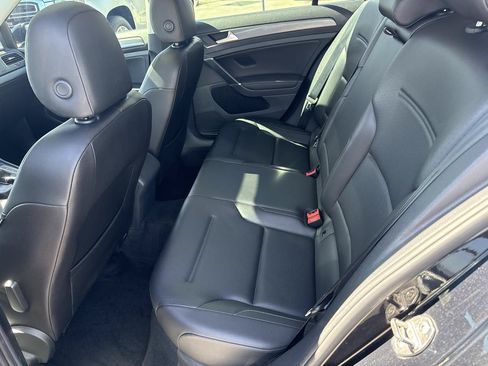 Used 2020 Volkswagen Golf 4-Door FWD image 14