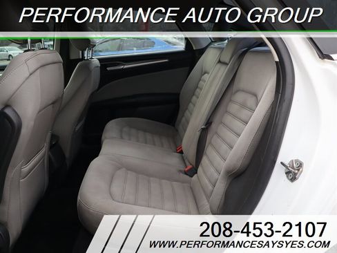 Used 2015 Ford Fusion S image 18