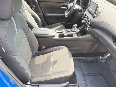 Used 2025 Nissan Sentra SV FWD image 27