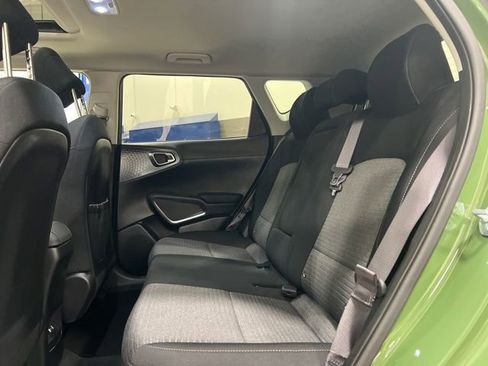 Used 2023 Kia Soul EX image 11