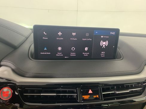 Used 2022 Acura MDX SH-AWD image 25