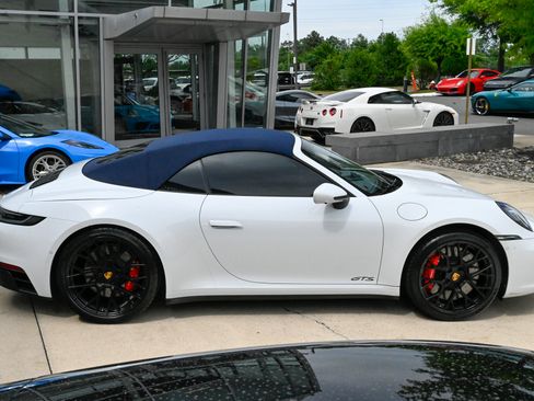 Used 2023 Porsche 911 Carrera 4 GTS AWD/4WD image 4