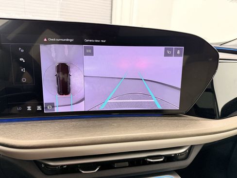 Used 2025 Audi Q5 Premium w/ Convenience Package image 22