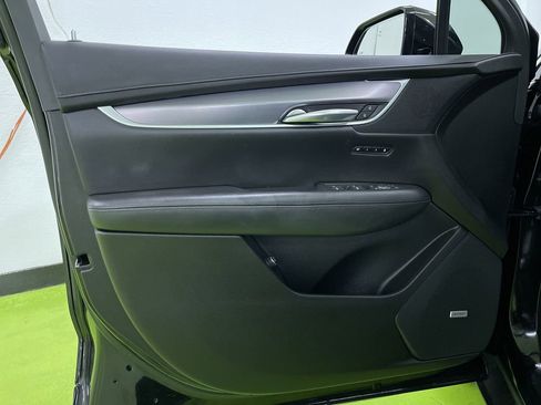 Used 2019 Cadillac XT5 Luxury image 16