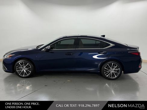 Used 2024 Lexus ES 350 w/ Premium Package FWD image 9