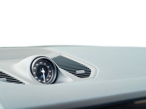 New 2026 Porsche Cayenne image 27