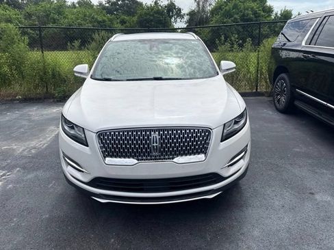 Used 2019 Lincoln MKC Reserve w/ MKC Climate Package FWD image 2