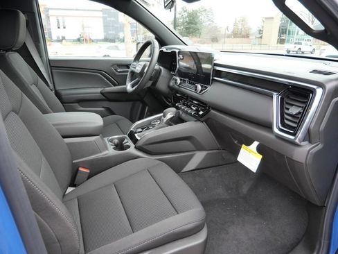 New 2026 GMC Canyon Elevation w/ Technology Package AWD/4WD image 20