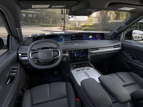 New 2026 Lincoln Navigator Reserve w/ Jet Appearance Package AWD/4WD image 9