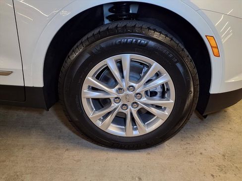 New 2026 Cadillac XT5 Luxury image 5