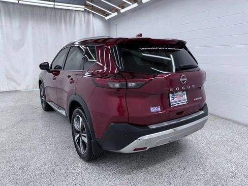 Used 2023 Nissan Rogue Platinum FWD image 4