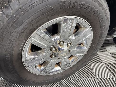 Used 2012 Ford F150 XLT w/ XLT Chrome Pkg image 11