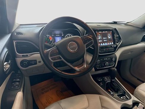 Used 2019 Jeep Cherokee Limited AWD/4WD image 22