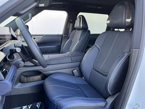 Used 2026 INFINITI QX80 4WD image 13