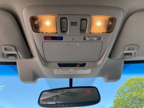 Used 2016 Subaru Outback 2.5i Limited image 23