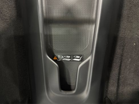 Used 2023 Chevrolet Corvette Stingray Preferred Conv w/ Z51 Performance Package image 36