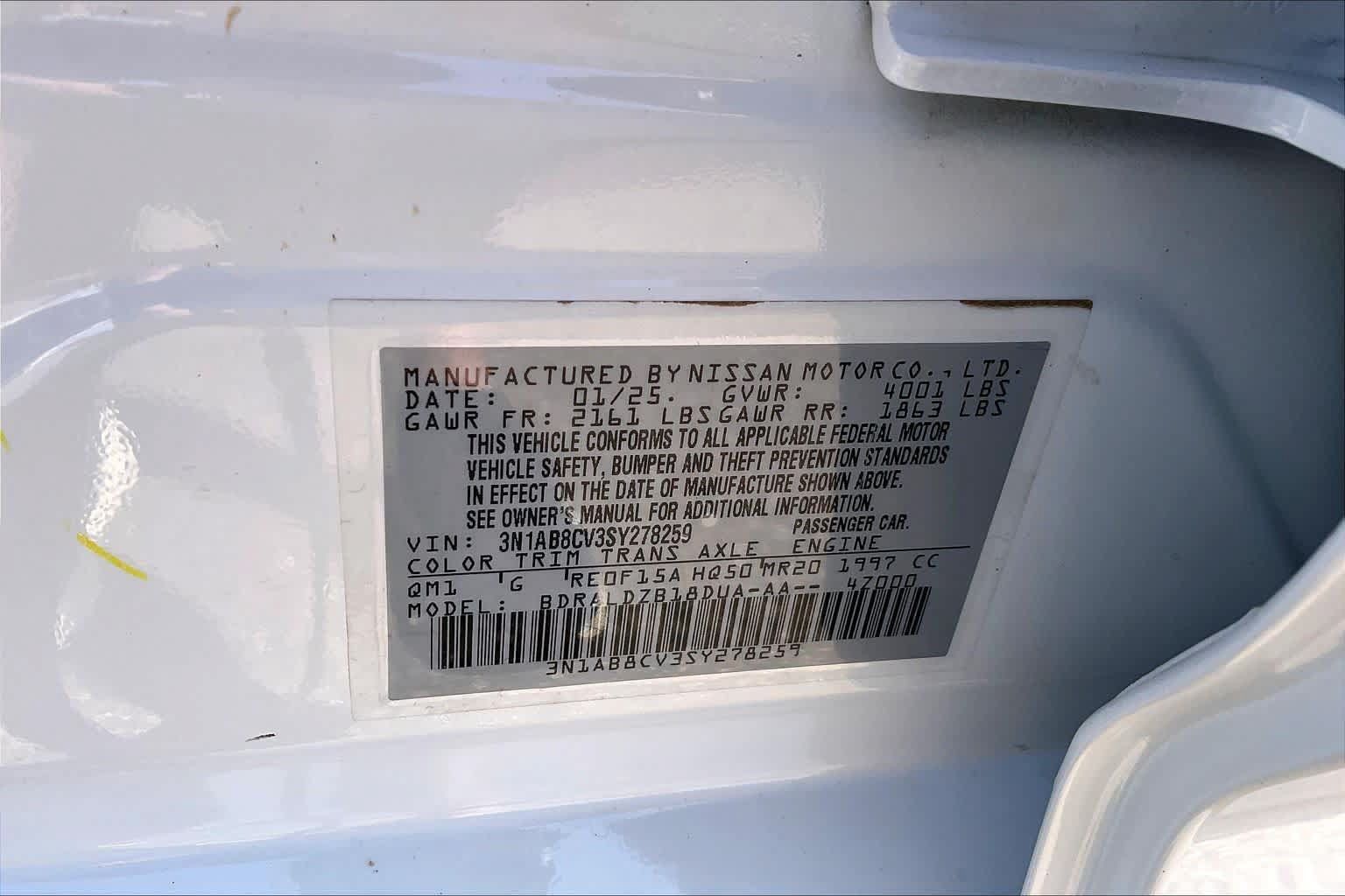Used 2025 Nissan Sentra SV FWD image 32