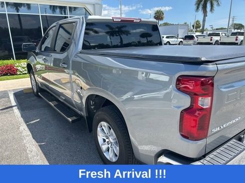 Used 2025 Chevrolet Silverado 1500 LT RWD image 16
