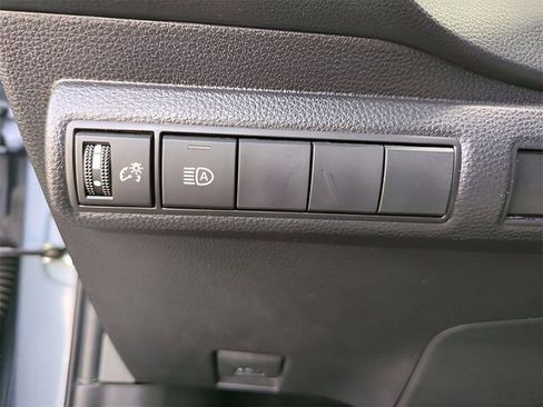 Used 2022 Toyota Corolla LE image 20