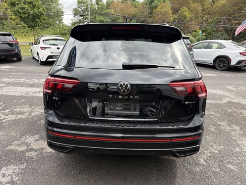 Used 2024 Volkswagen Tiguan SE R-Line AWD/4WD image 6