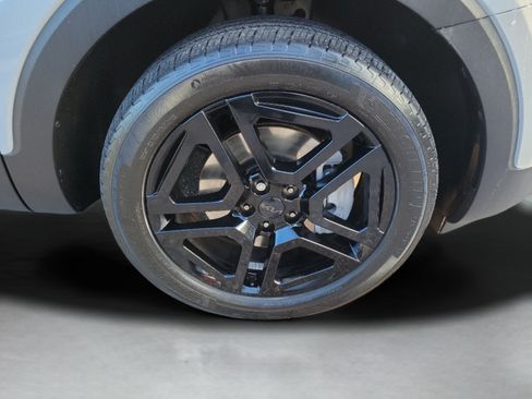 Used 2025 Kia Telluride EX X-Line AWD/4WD image 30