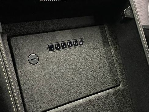 Used 2023 Jeep Wagoneer L Series III w/ Preferred Equipment Group image 30