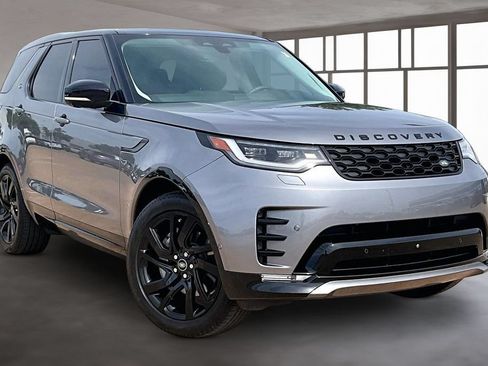 Certified 2025 Land Rover Discovery Dynamic SE AWD/4WD image 10