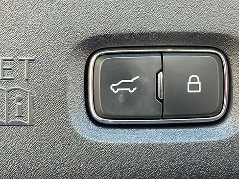 Used 2025 Ford Expedition Max Active image 14