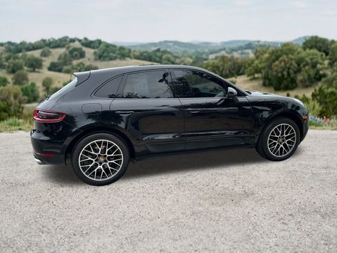 Used 2018 Porsche Macan Sport Edition AWD/4WD image 11