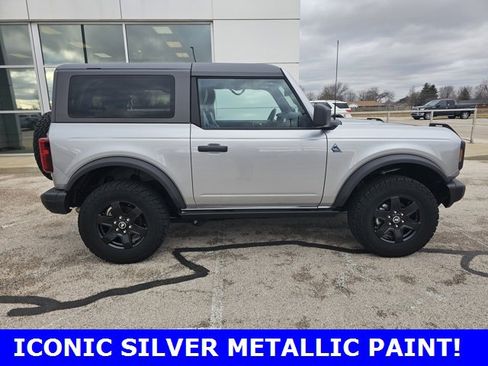 Used 2024 Ford Bronco Black Diamond image 10